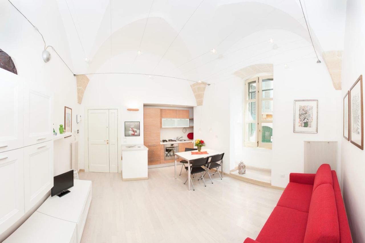 La Piccola Dimora Dell' Alcantarine Lecce Exterior foto